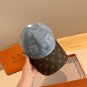 LV versatile baseball cap (569)
