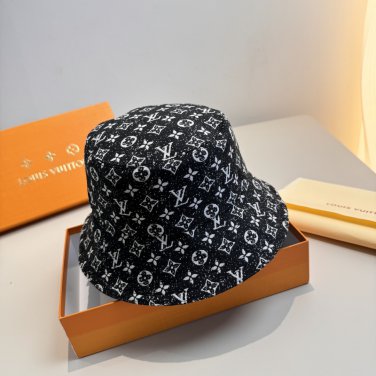 LV versatile baseball cap (587)