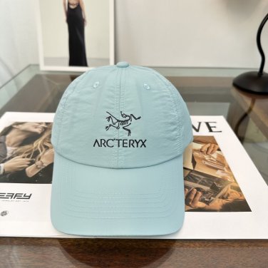 Lightweight Breathable Sports Cap For Men Women (615)