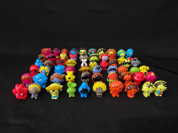 Set 100% complete 60 Painted gogos crazy bones Monica&Acirc;&acute;s Gang (Panini Brazil)