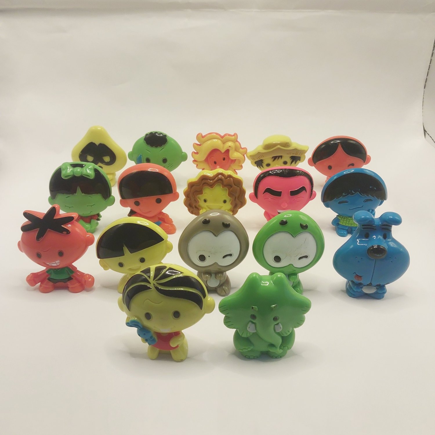 Set 17 MACRO Gogos Crazy bones 2" Monica&Acirc;&acute;s Gang / PPI Brazil