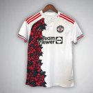 Manchester United Old Trafford Bloom Premium Kit