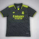 Real Madrid Noir Galáctico Premium Kit