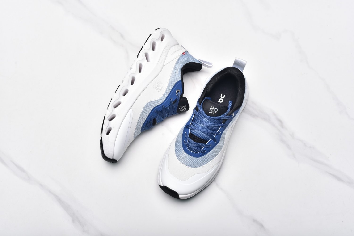 Loewe Cloudtilt 2 White Blue