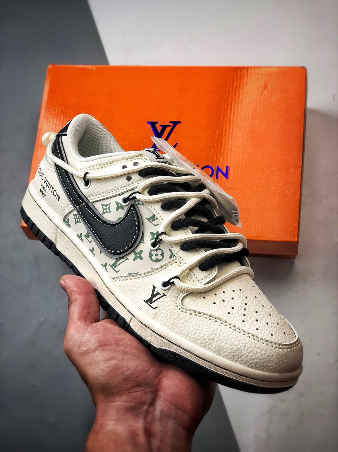 300 NK Dunk Low Retro DIY High end CustomizationLV printed beige bla_1389