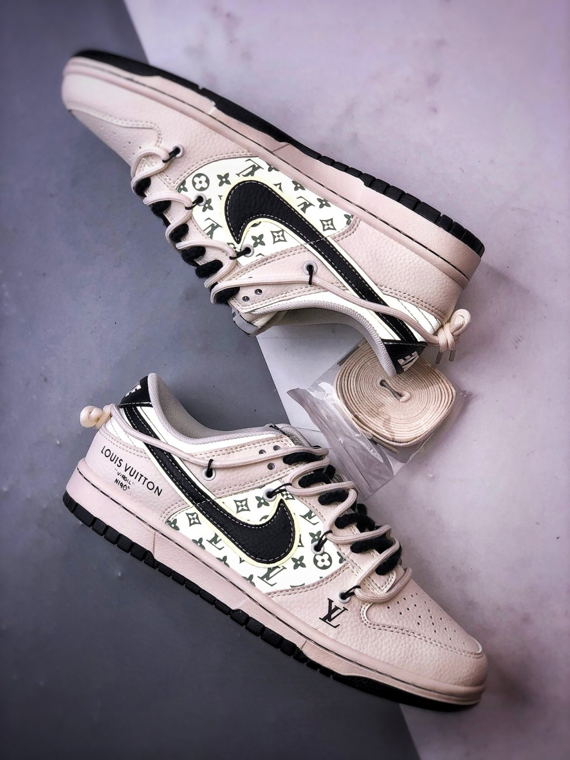 300 NK Dunk Low Retro DIY High end CustomizationLV printed beige bla_1389
