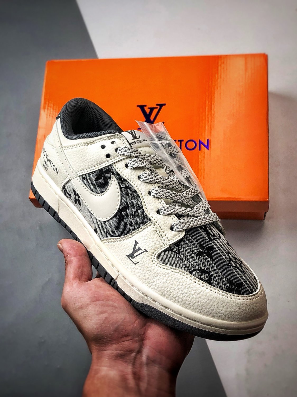 300 【NK】NK Dunk Low Retro DIY High end CustomizationLV gray bl