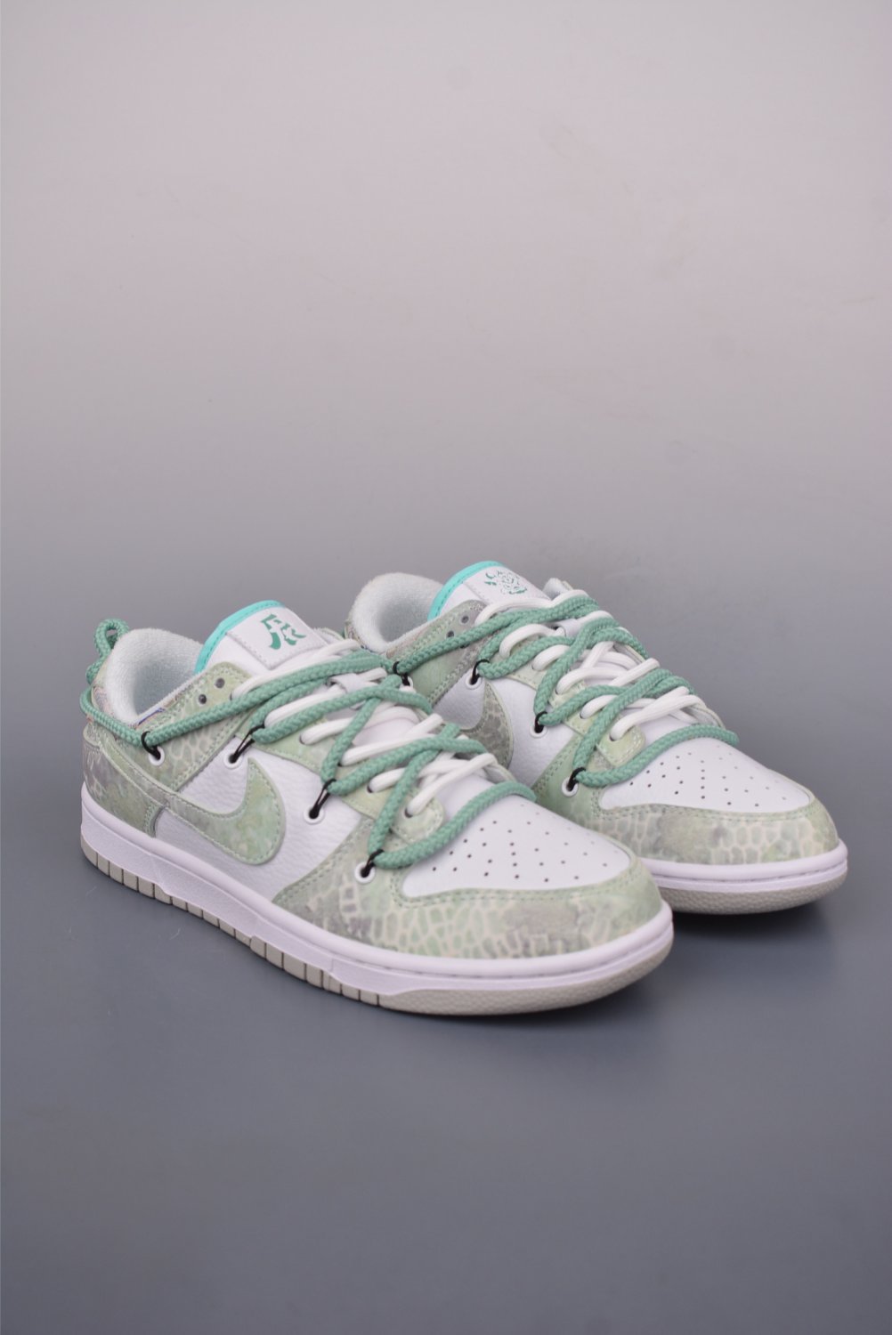 300 【 NK 】 SB Dunk Low DIY CollaborationDeconstructed drawstr