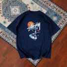 Gildan Men's Navy and Black T-shirt