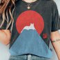 Women's Mt. Fuji White Cat Snow Vintage T-Shirt