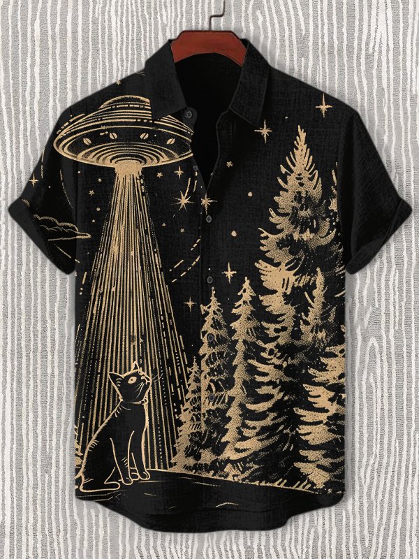 Men's Cat Encounters Alien Spaceship Retro Fantasy Art Print Shirt