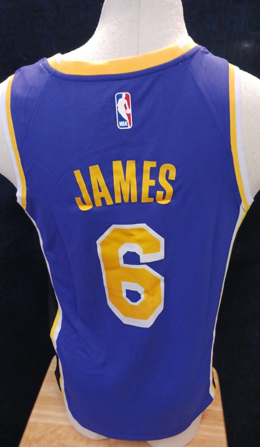 Lebron James Los Angeles Lakers Official Basketball Jersey purple