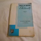 Meals Go Modern Electrically The Electric Kitchen Bureau (1940) (173) 8th Edition PB Meals Go Modern Electrically The Electric Kitchen Bureau (1940) (173) 8th Edition PB