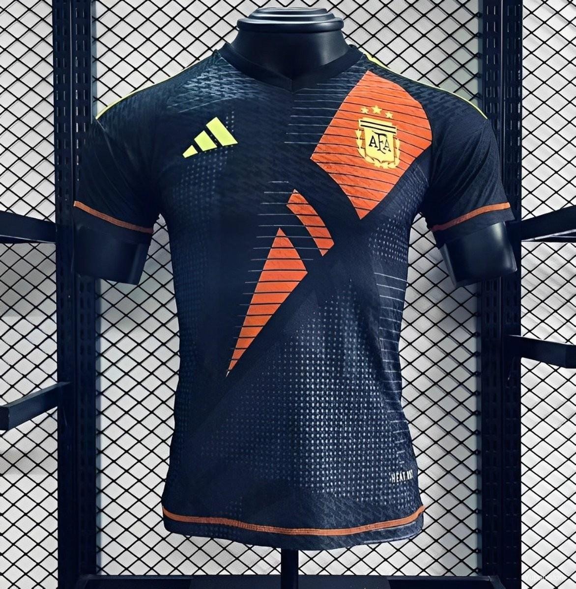 Argentina Black Goalkeeper 2024 Player Authentic Soccer Football Futbol Jersey Kit