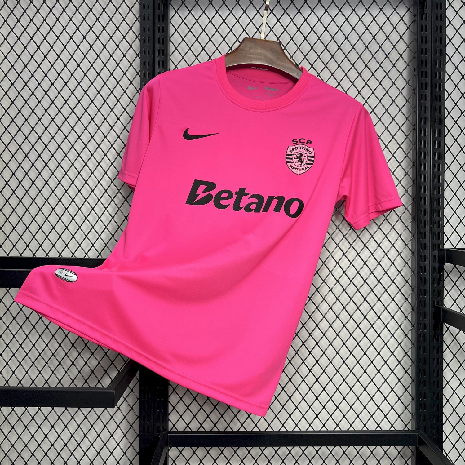 Sporting CP Pink October 24/25 Adult Soccer Futbol Football Jersey