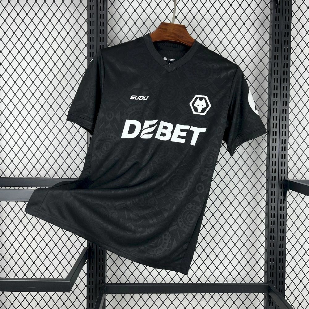 Wolverhampton Wanderers Goalkeeper Black 25/26 Jersey
