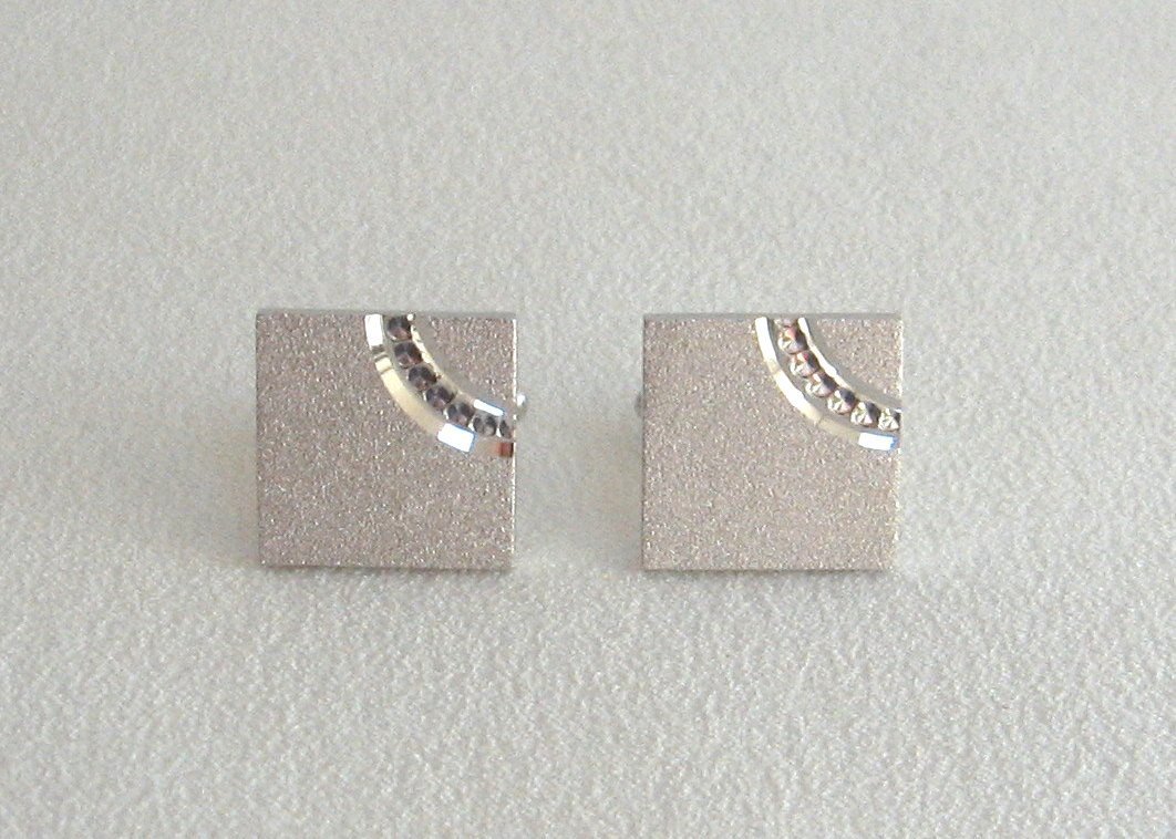 Silver Textured Diamond Cut Cufflinks By Designer Anson Vintage 1960s