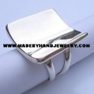.950 Silver Ring with Curved Plate Design