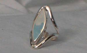 .950 Genuine Silver Ring with a Great Design that Does Not Disappoint