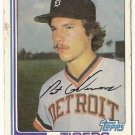 PAT UNDERWOOD "Detroit Tigers" 1982 #133 Topps Baseball Trading Card PAT UNDERWOOD "Detroit Tigers" 1982 #133 Topps Baseball Trading Card