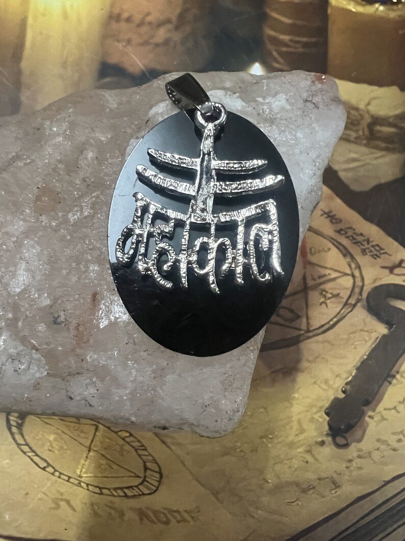 10 Enchantments Magic Pendant Attract Wealth Love Money Professional Witch spri
