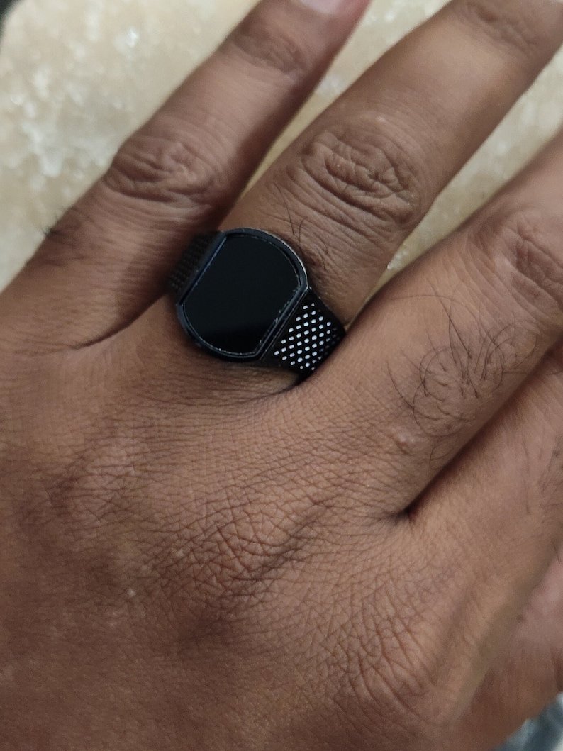 Aghori Vashikaran Love Attraction Ring: Rare Occult Hypnotism