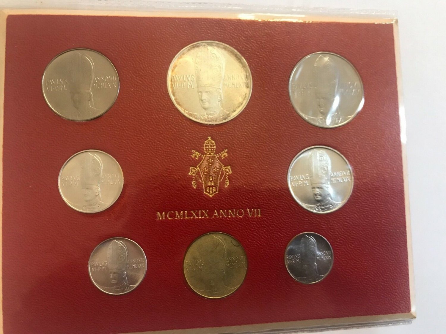 1969 Vatican 8 piece Original Mint set(1 Silver) - Nice