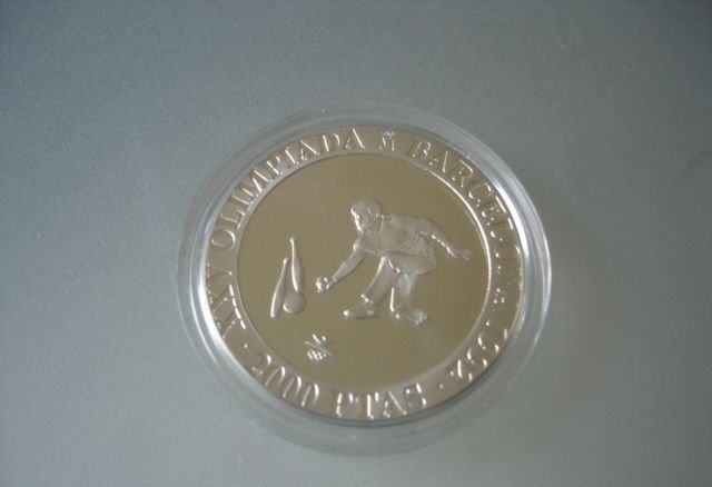 1991 Spain Large  silver Proof 2000 Pesetas-Olympic Bowling