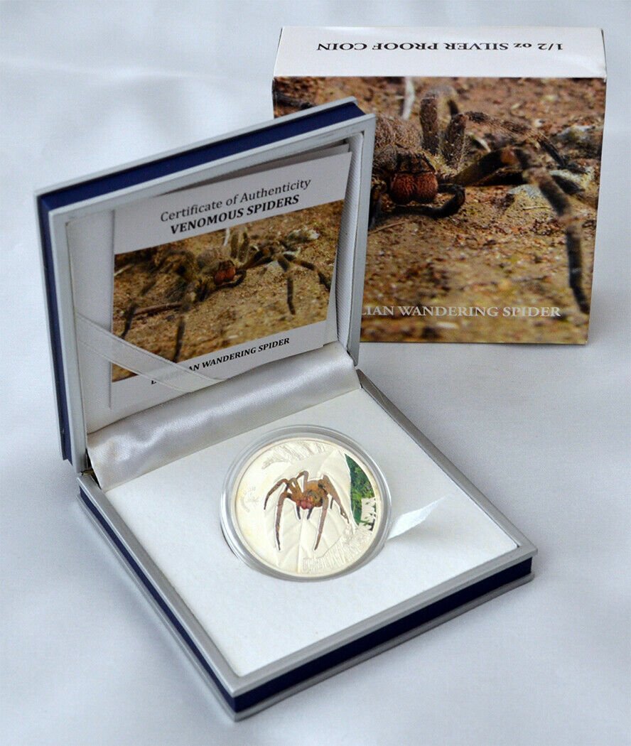 Rare 2013  Cook Is Silver Proof Color $2 Brazilian Wandering Spider-Gift Box