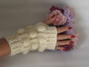 Knitted Ivory mohair fingerles gloves.s,m,l sizes.OOAK