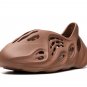 Yeezy Foam Runner "Flax"