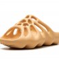 Yeezy 450 Slide "Cream"