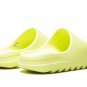 Yeezy Slide "Glow"