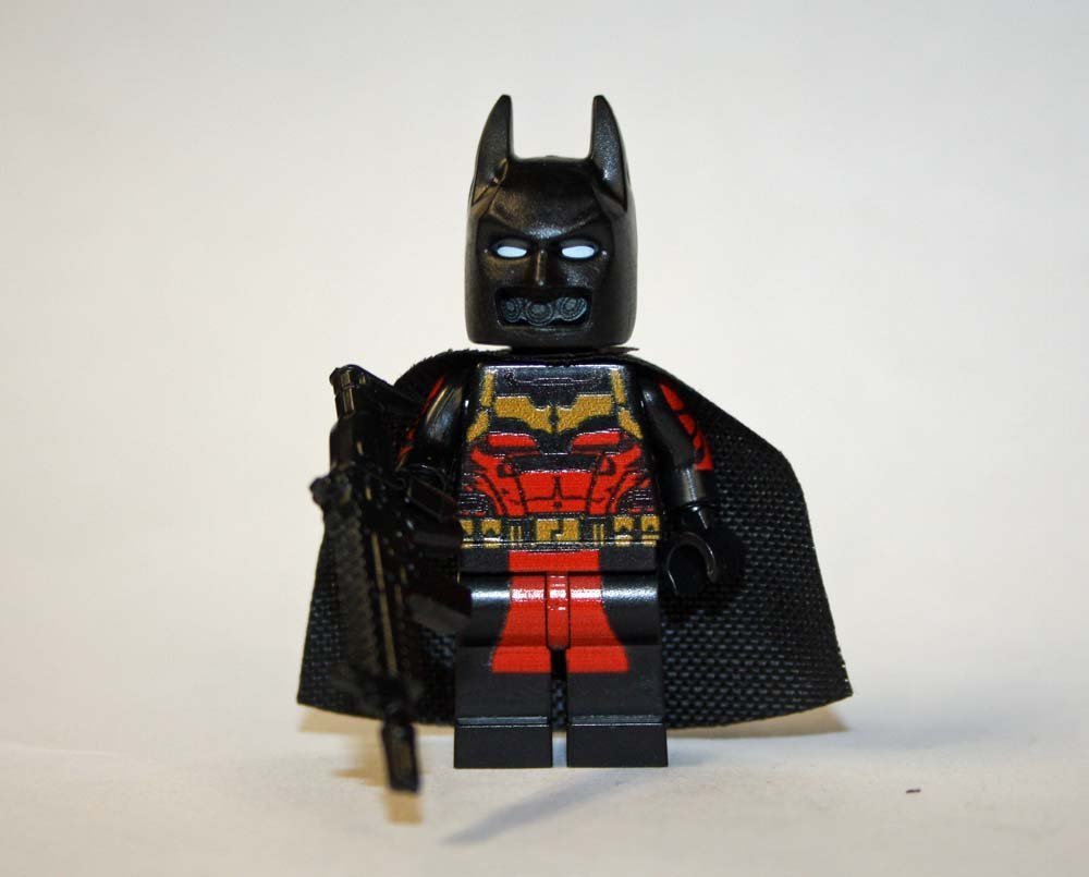 Batman Gas Mask Minifigure Block Toys