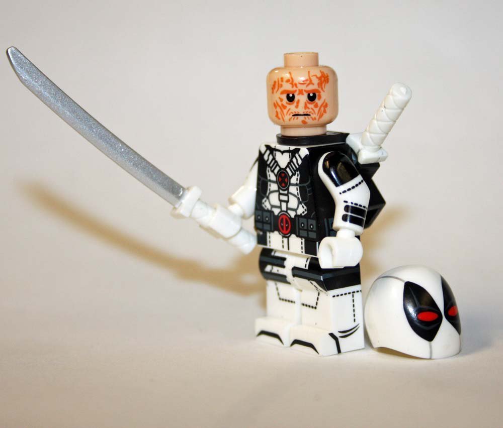 Deadpool White Outfit Minifigure Block Toys