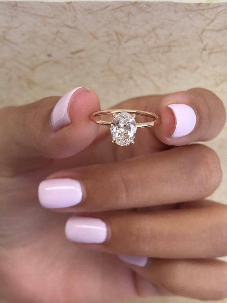 2.56Ct Oval Cut Simulated Diamond Ring Engagement Traditional Ring Gift For Her