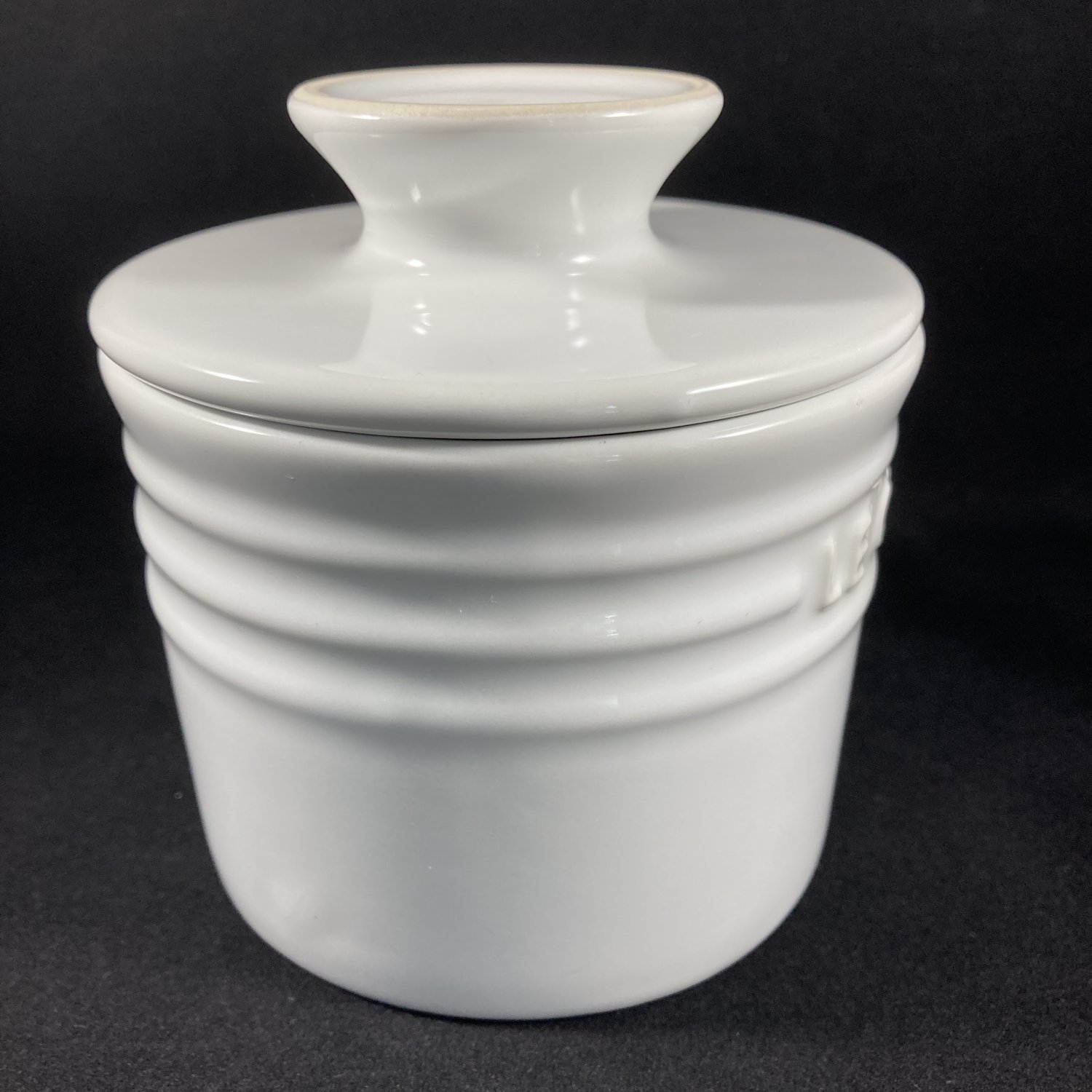 Le Creuset Butter Bell Crock White Ceramic EUC