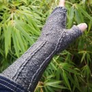 Snowflake Obsidian Gray Inside Out Raw Seam Gloves