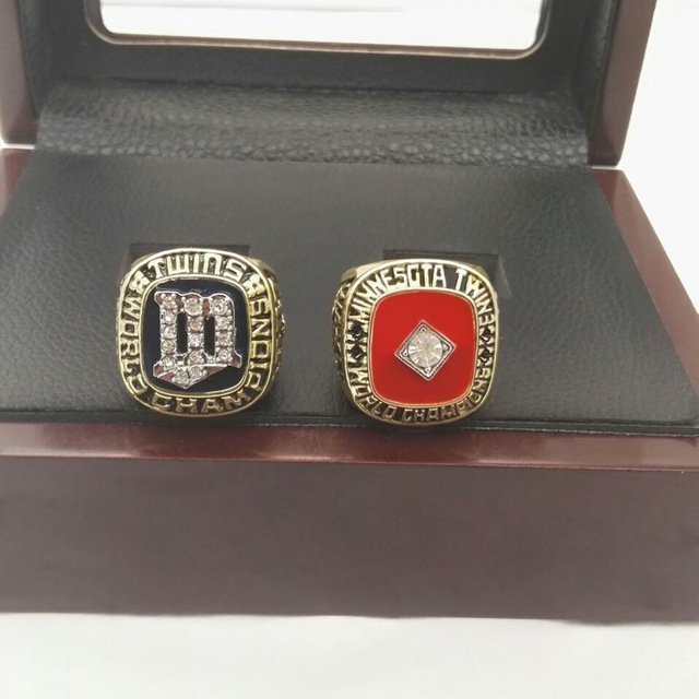 Factory direct sale One Set (2PCS) 1987/1991 Minnesota Twins MLB World