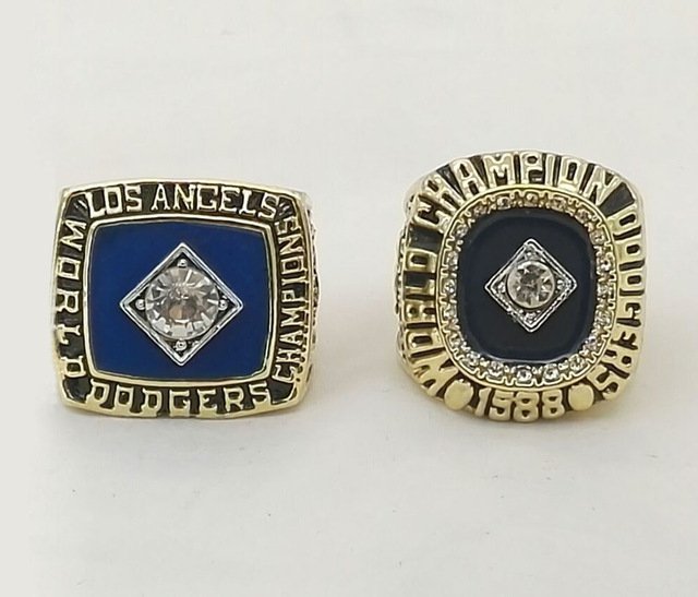 Factory direct sale One Set (2PCS) 1981/1988 Los Angeles Dodgers MLB W