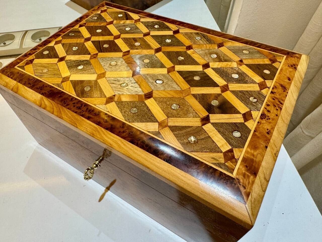 Moroccan jewellery Box large lockable thuya wooden Box organizer with Key