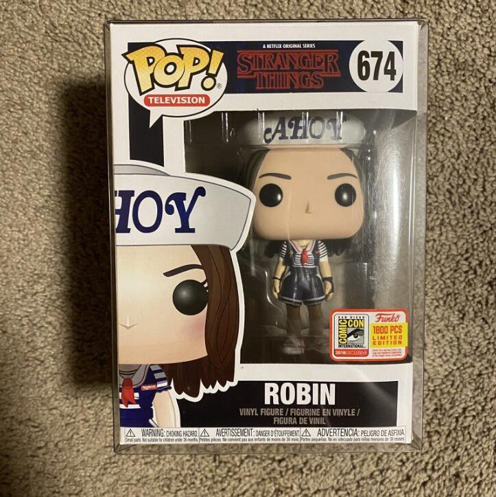 Funko Pop! Stranger Things Robin #674 SDCC 2018 Vaulted Retired Rare Vinyl MINT With Protector