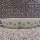 Pyrex Snowflake 1 1/2qt Oval Divided Serving Dish Turquoise on White