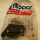 1984 - 1987 CHRYSLER PLYMOUTH DODGE MINIVAN RH ARMREST BRACKET NOS #4290652 1984 - 1987 CHRYSLER PLYMOUTH DODGE MINIVAN RH ARMREST BRACKET NOS #4290652