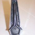 1970 1971 1972 PLYMOUTH DUSTER GRILL EMBLEM OEM #2949473 1970 1971 1972 PLYMOUTH DUSTER GRILL EMBLEM OEM #2949473