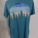 Women's Large T Shirt Vinyl Tree & Sky Scene Lightweight Soft NEW Women's Large T Shirt Vinyl Tree & Sky Scene Lightweight Soft NEW