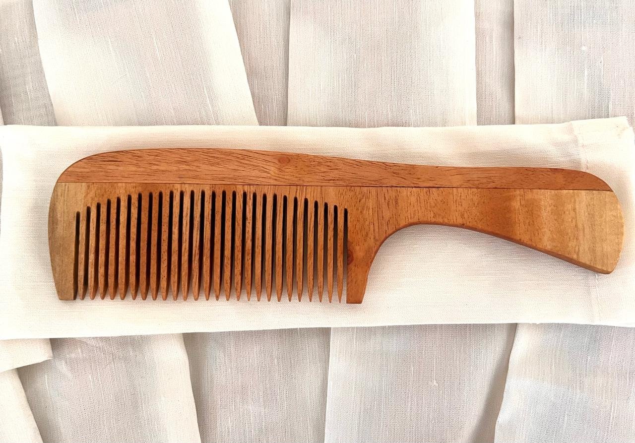 NEEM WOOD COMB