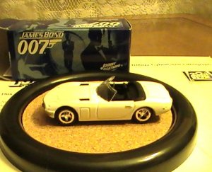 James Bond 007 Johnny Lightning Action Hero LE Aki's Toyota 2000GT Convertible # 2 Rare