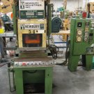 Newbury 30 Ton Vertical Injection Molding Machine