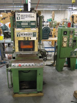 Newbury 30 Ton Vertical Injection Molding Machine